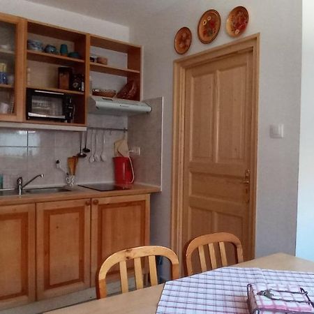 Foki Apartman Sopron Exteriör bild