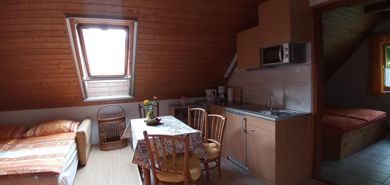 Foki Apartman Sopron Exteriör bild
